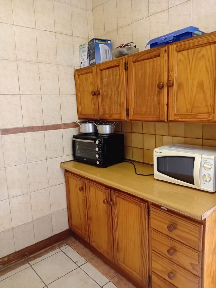 6 Bedroom Property for Sale in Park West Free State